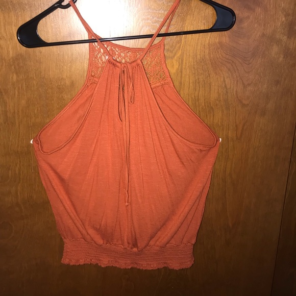 rust colored tank - Picture 4 of 4